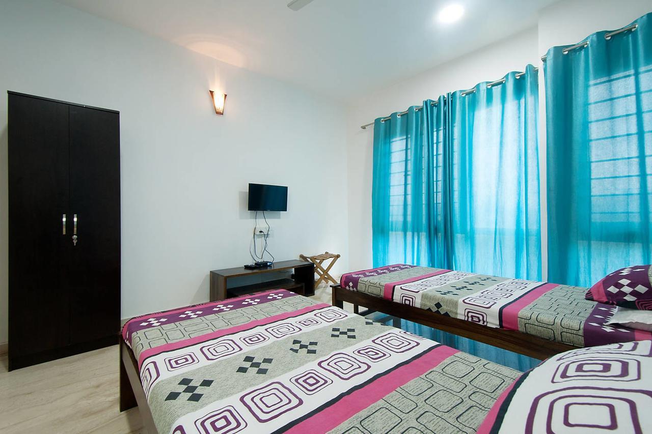 Isec Apartment Мумбай Екстериор снимка