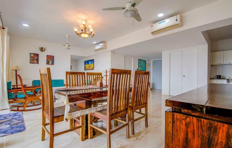 Isec Apartment Мумбай Екстериор снимка