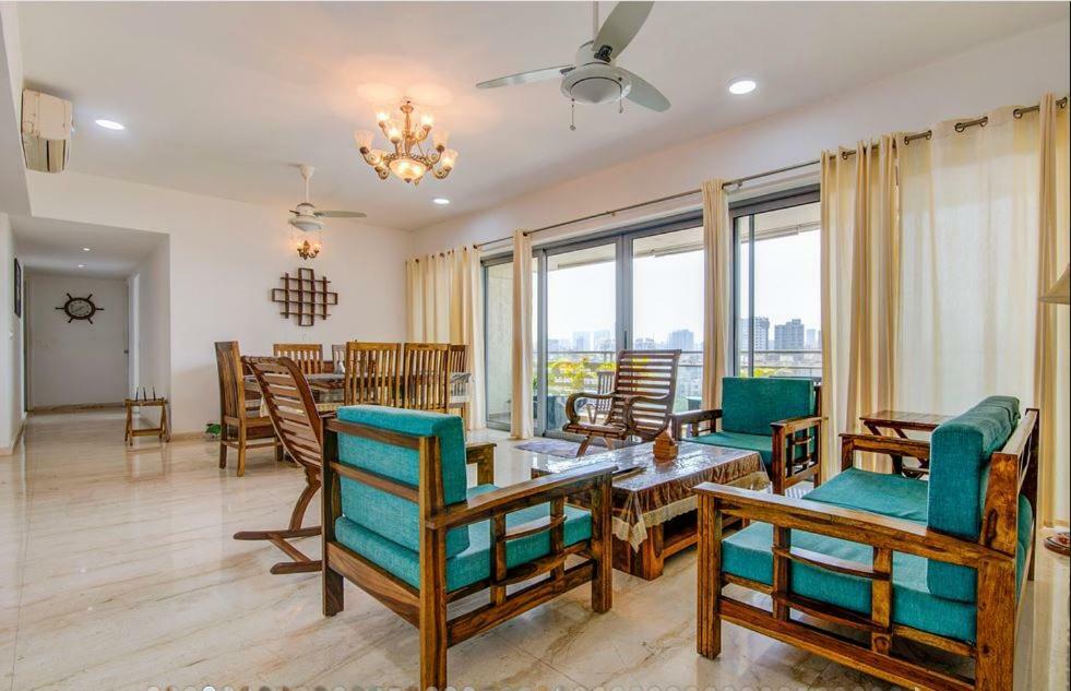 Isec Apartment Мумбай Екстериор снимка